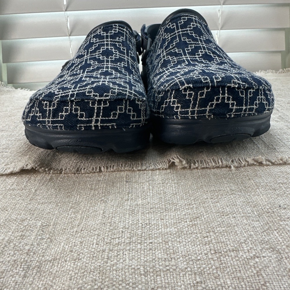 Levi's x Crocs All Terrain Clog M12 Dark Wash Denim Sashiko 208917-410 - Picture 7 of 8